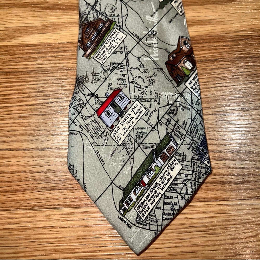 Vintage real estate agent Nicole Miller‎ 100% Silk Map print necktie
